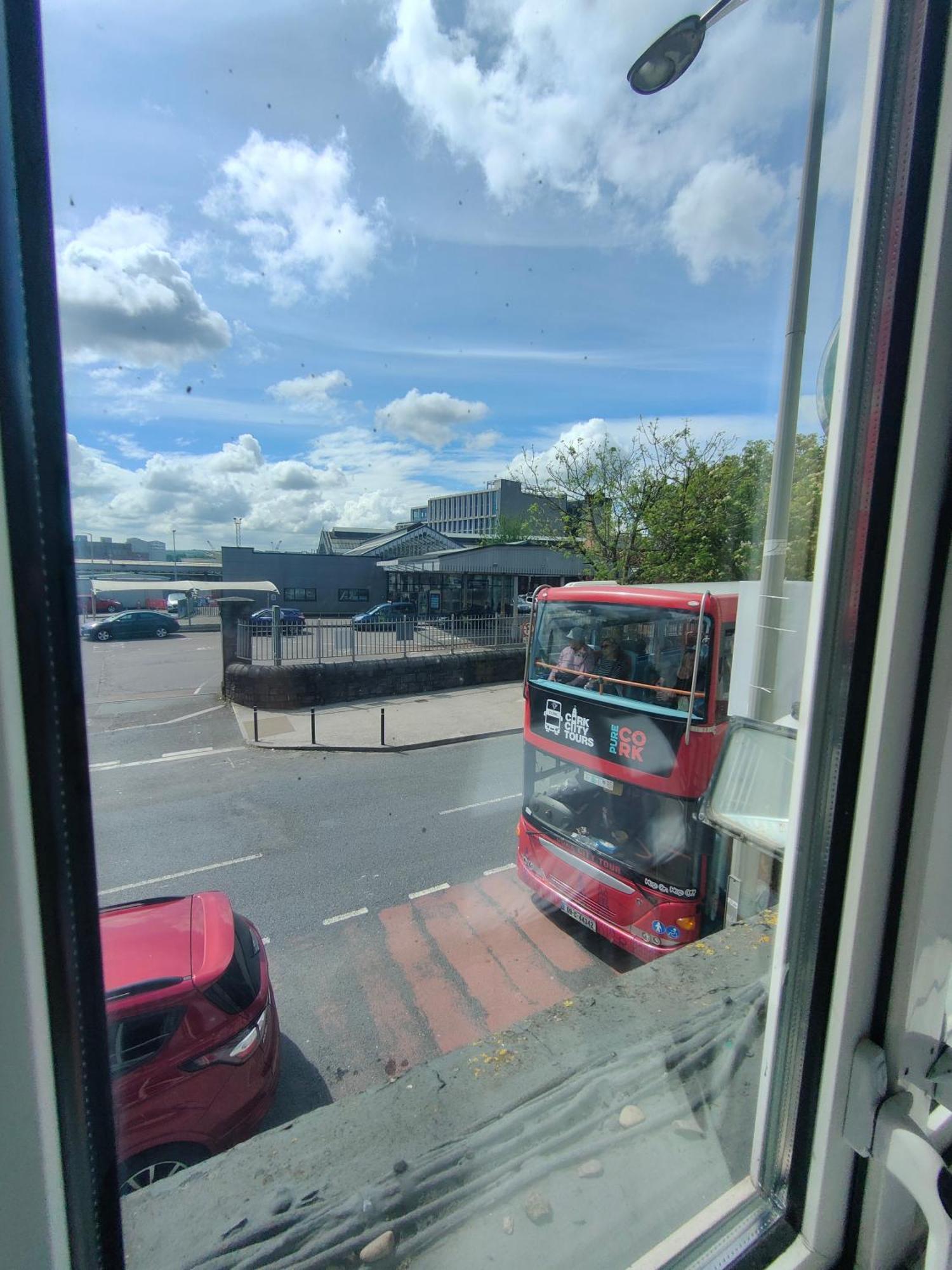 Station View Tavern Cork Extérieur photo